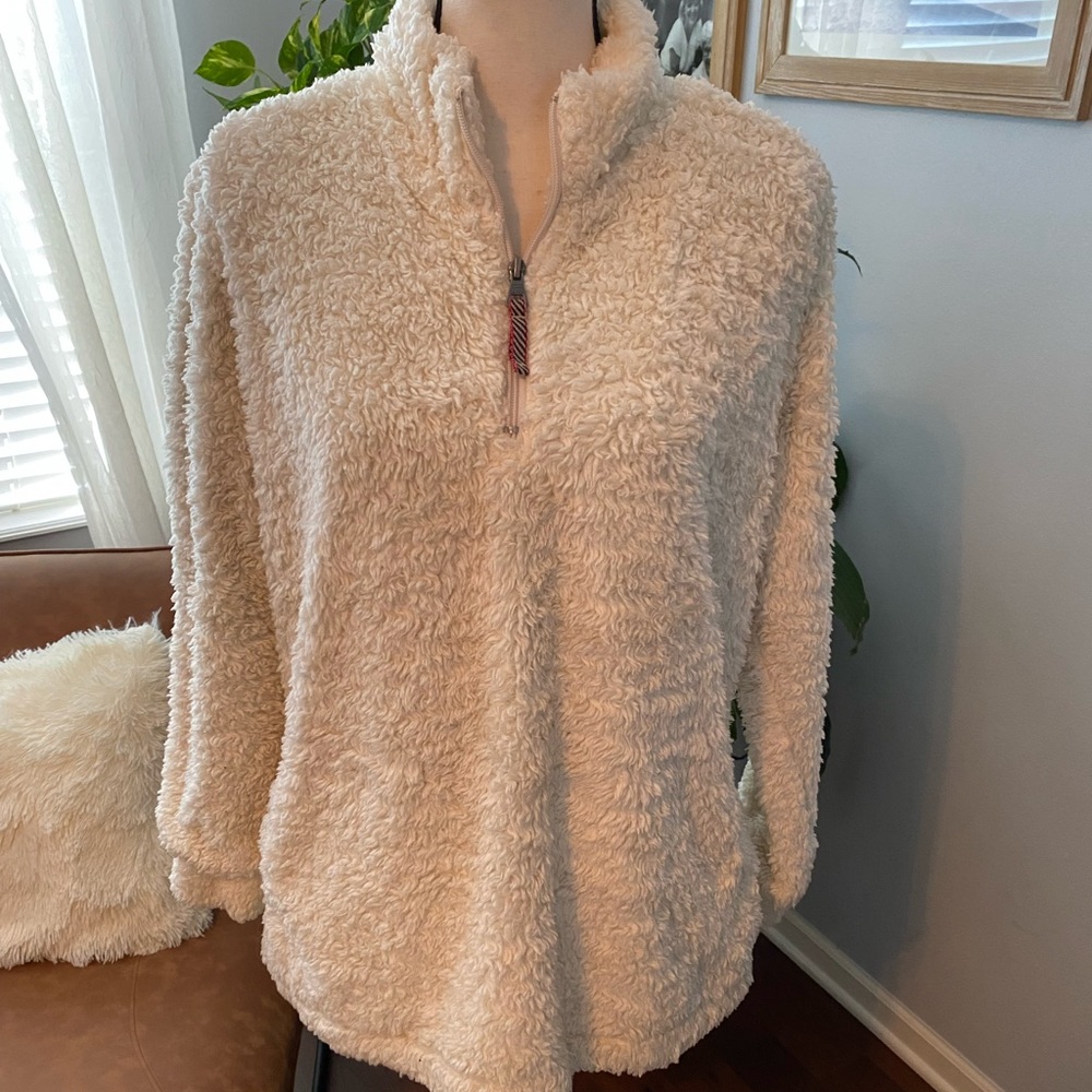 Original weatherproof vintage teddie top!
